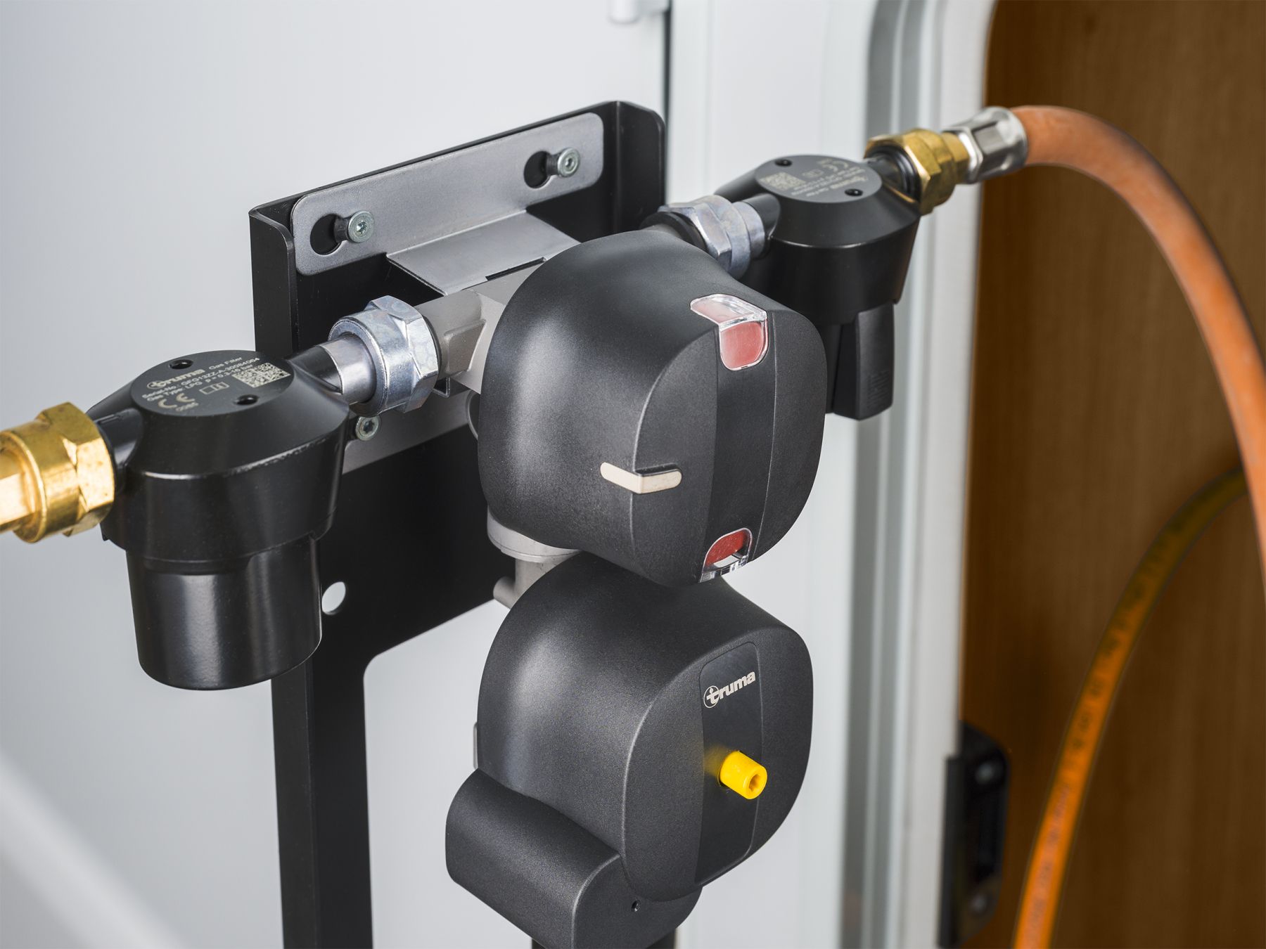 DuoControl LPG konform verbaut dank LGP Gaskontrolleuren von GP Camper
